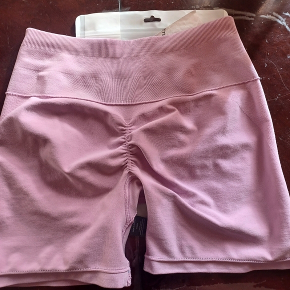 Alphalete amplify shorts! - Picture 3 of 4